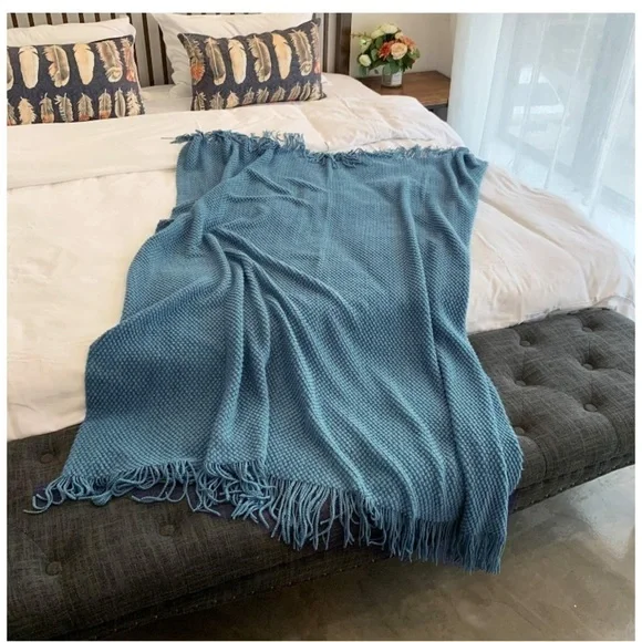 Cozy Knit Turquoise Teal Fringe Warm Blanket/Shawl for Couch/Bedroom/Dorm/Patio - Picture 5 of 16